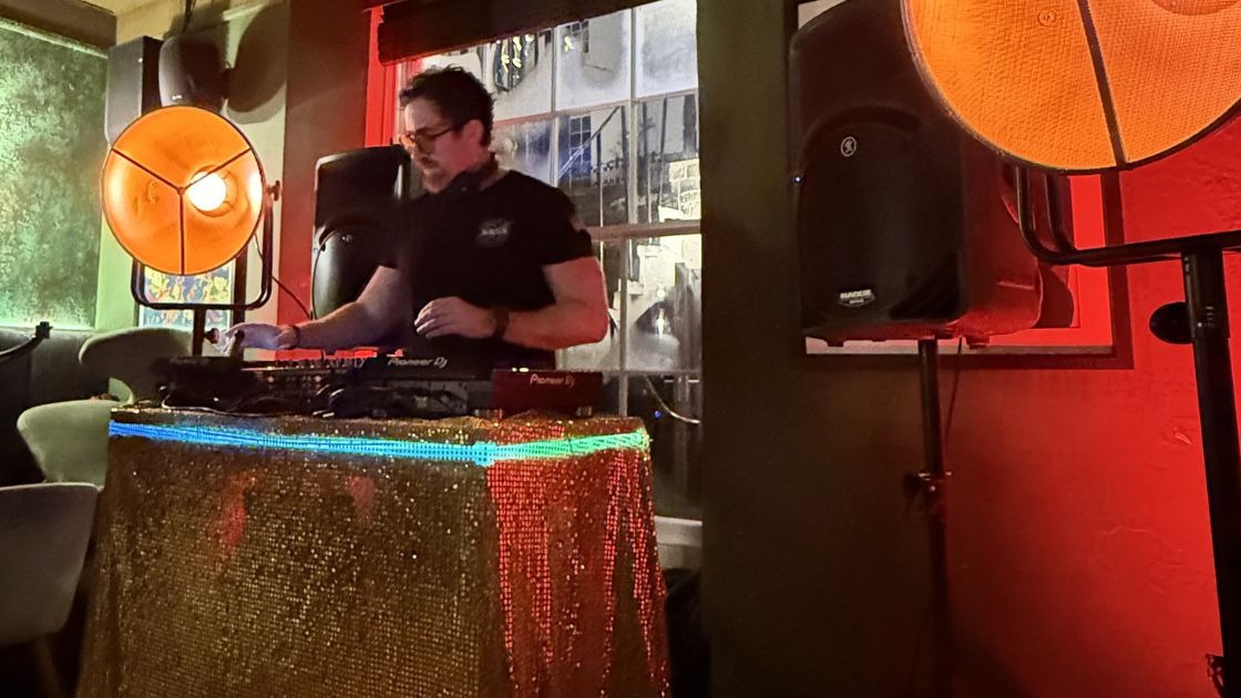 Bank Holiday Friday - DJ Ben 